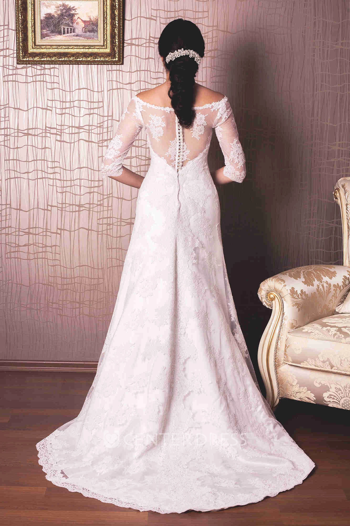 Sheath Half-Sleeve Long Scoop-Neck Lace Wedding Dress With Appliques And Illusion