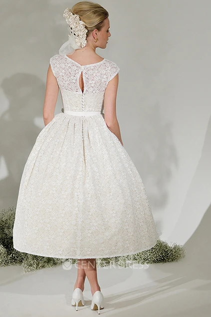 Tea-Length A-Line Cap Sleeve Ribboned Scoop Neck Lace Wedding Dress