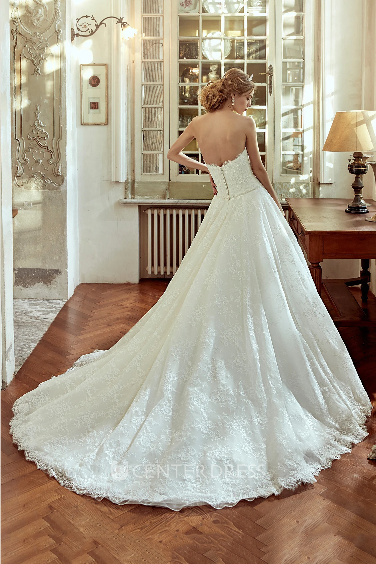 Strapless Waist-Draping Lace Wedding Dress With Court Train And Appliques