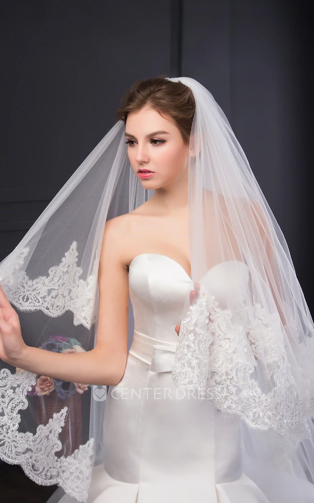 Floral Bohemian Two-Tier Lace Edge Long Cathedral Length WeddingVeils with Comb