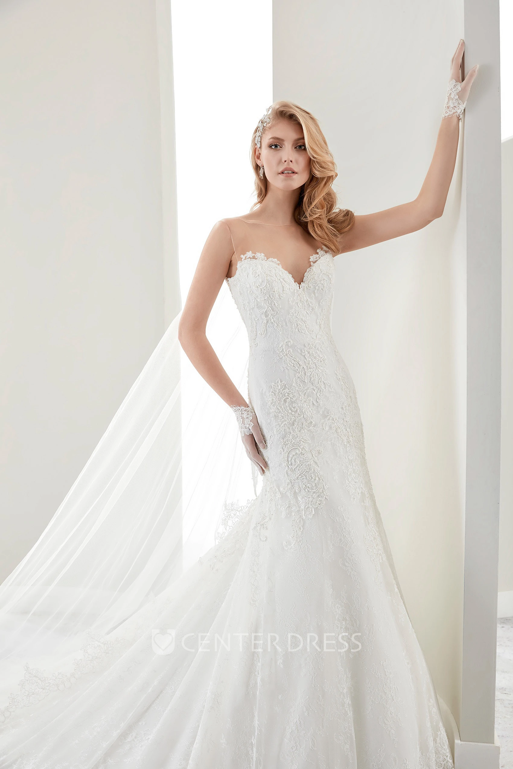 Sweetheart Sheath Lace Bridal Gown With Spaghetti Straps And Brush Train
