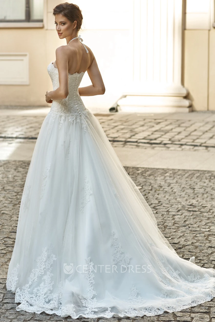 A-Line Appliqued Floor-Length Sleeveless Sweetheart Lace Wedding Dress With Pleats