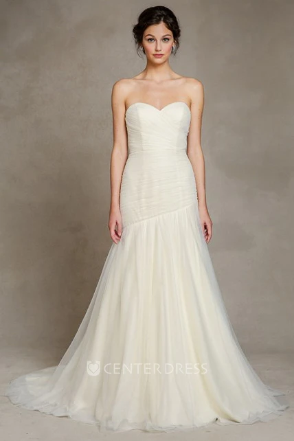 Floor-Length Sweetheart Sleeveless Tulle Wedding Dress