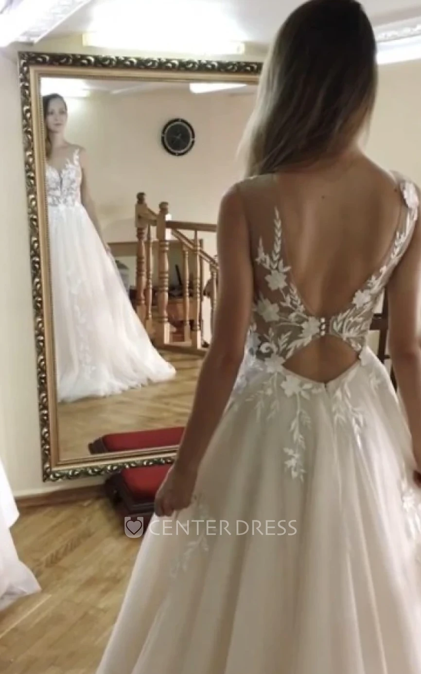 Casual Beach Organza A-Line Wedding Dress with Appliques and Open Back Chic