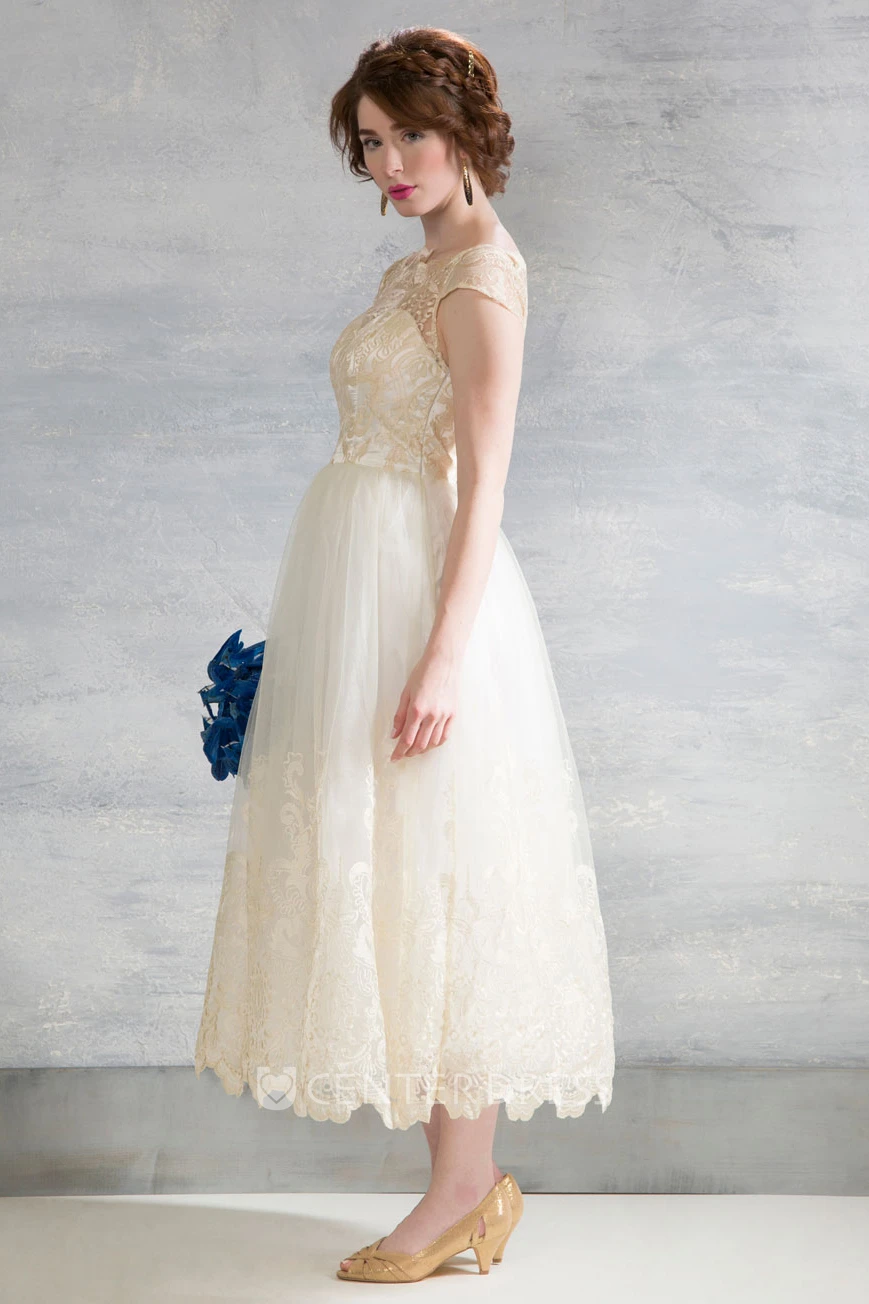 Tea-Length Bateau Neck Cap Sleeve Appliqued Tulle Wedding Dress