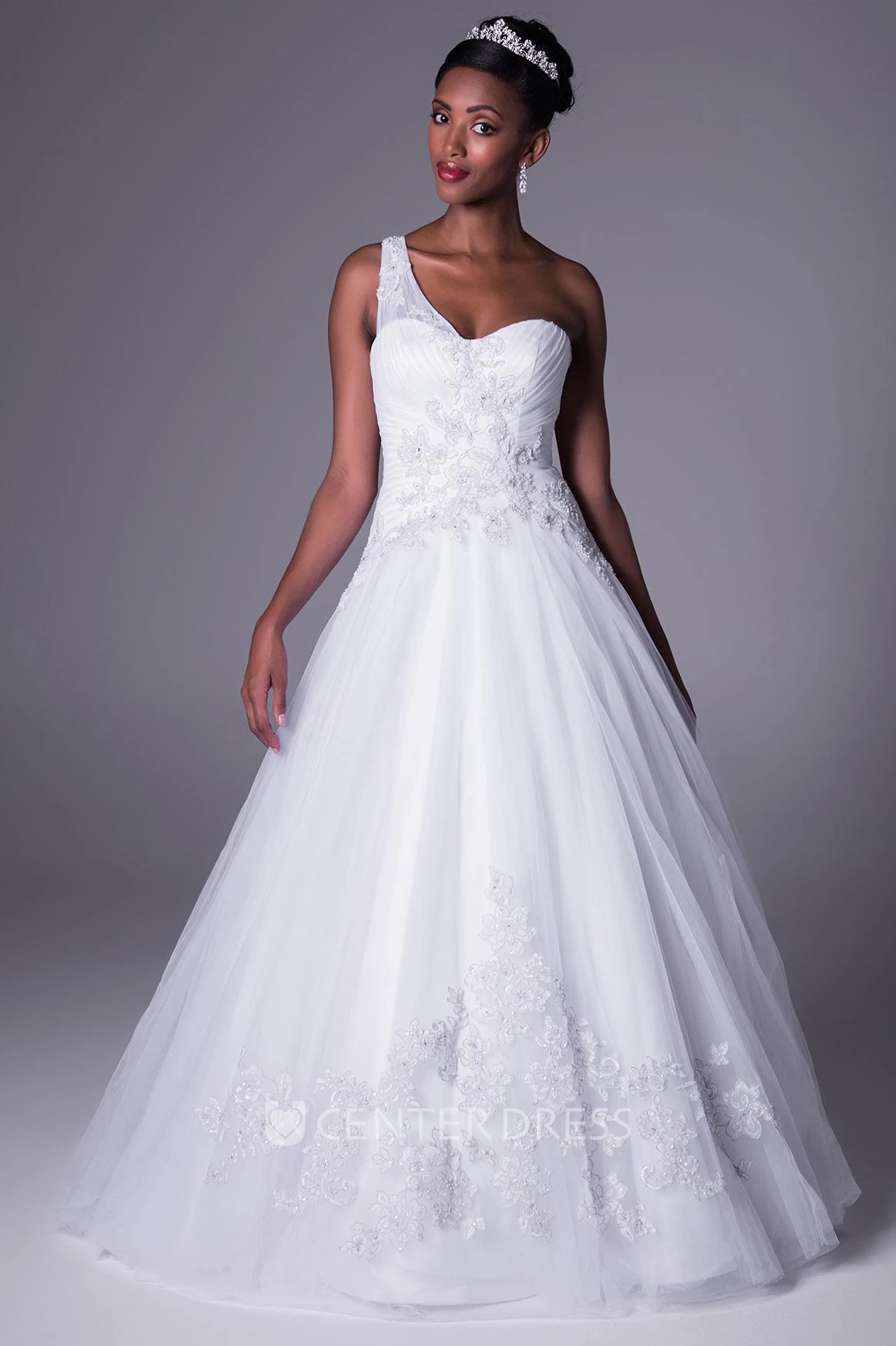 Ball Gown Appliqued Sleeveless Floor-Length One-Shoulder Tulle Wedding Dress With Ruching