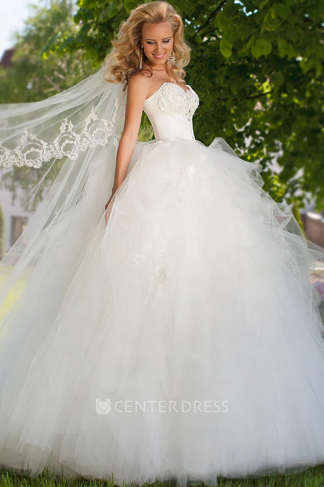 Floor-Length Sweetheart Beaded Tulle Wedding Dress With Ruffles And Lace Up