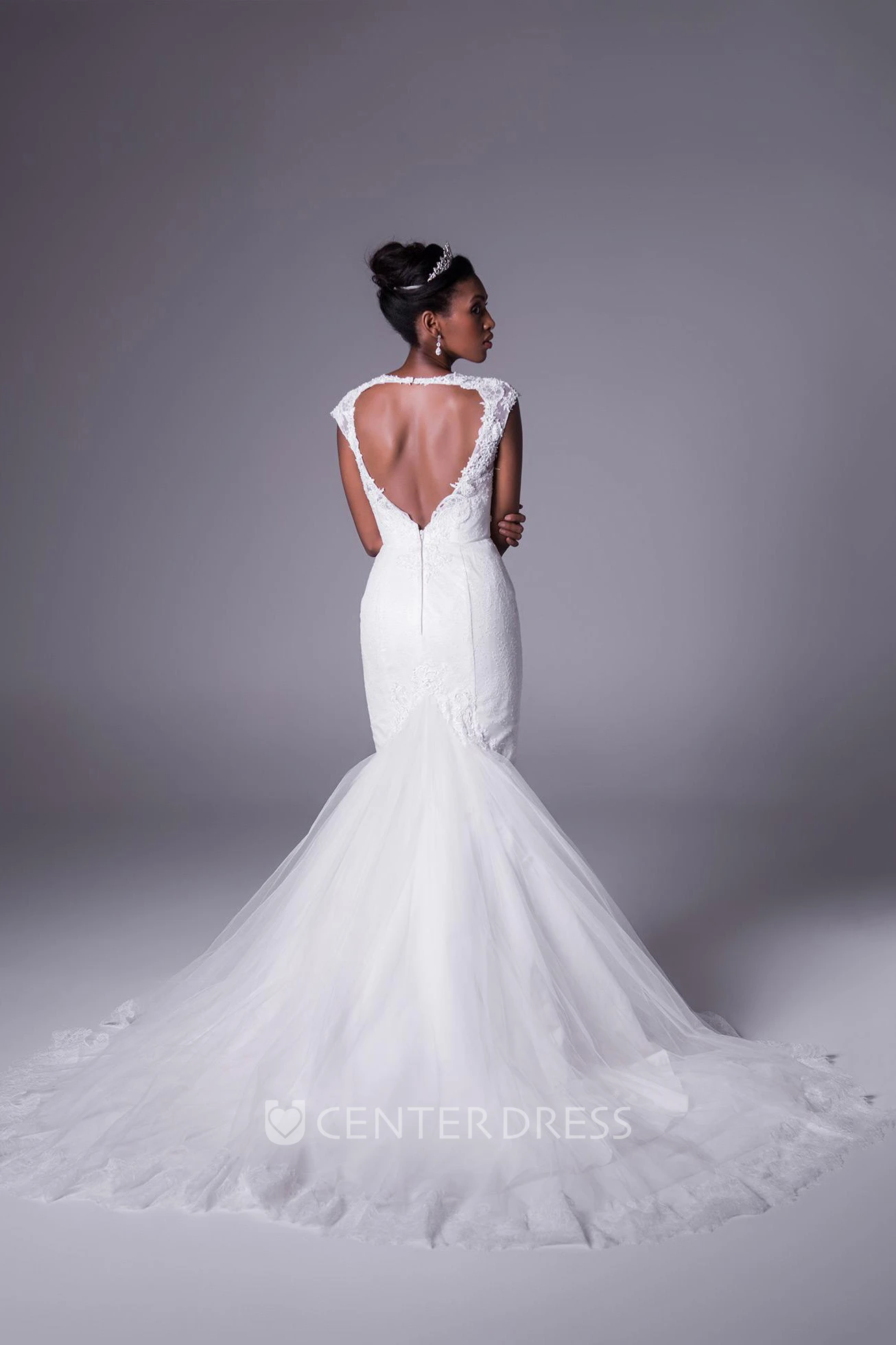 Mermaid Cap-Sleeve Appliqued V-Neck Floor-Length Lace Wedding Dress With Tiers