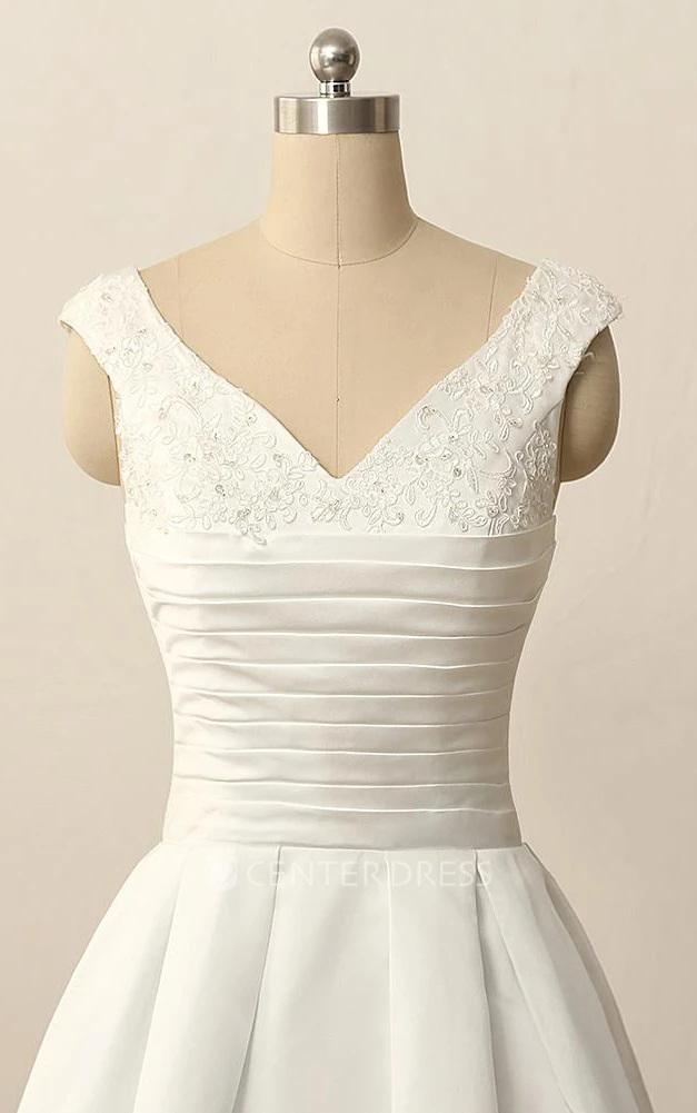 Short V-Neck Pleats Beading Appliques Satin Dress