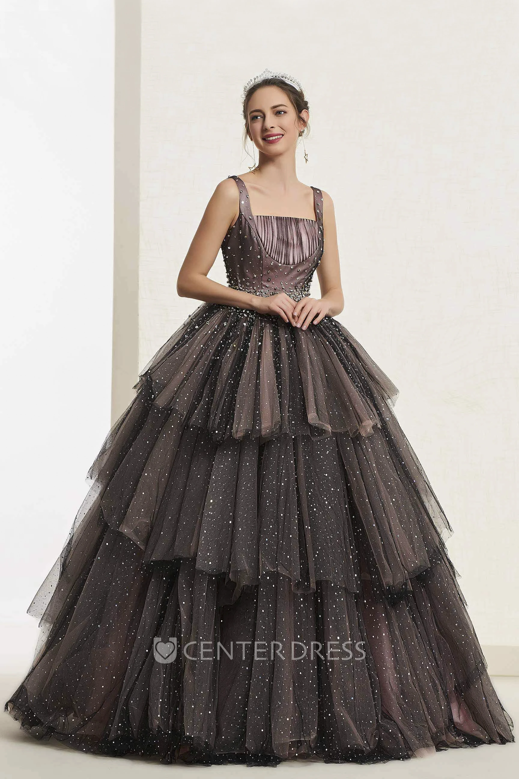 Luxury Lace-up Square Neckline Vintage Beaded Sleeveless Ballgown With Ruffled Tiers
