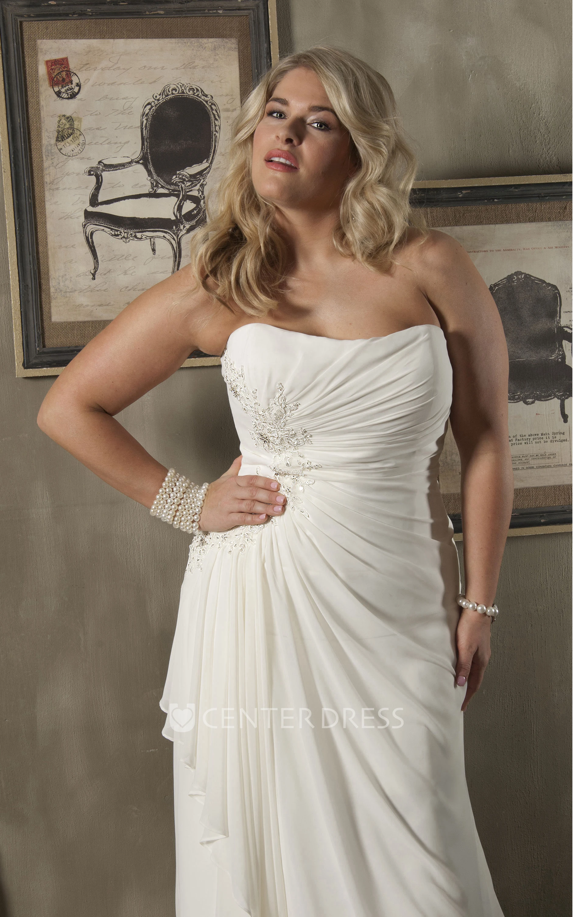 Chiffon Side-Ruched Dress With Appliques And Brush Train