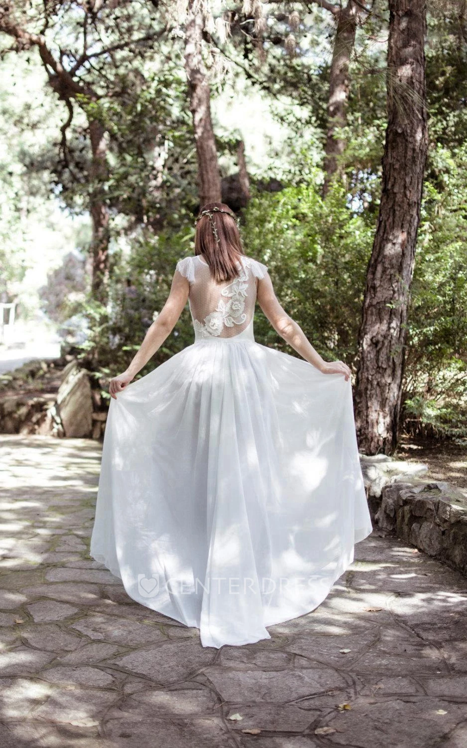 Bohemian Style Gorgeous Lace Wedding Gown With Cap Sleeves