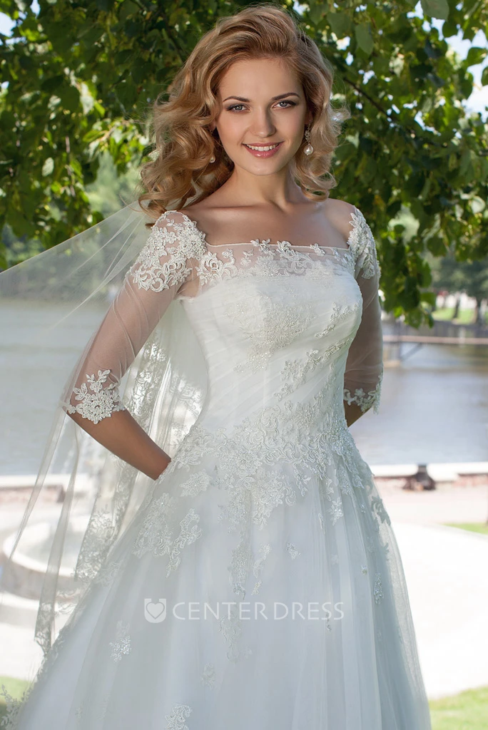 Ball Gown Long Short-Sleeve Square-Neck Tulle Wedding Dress With Appliques And Corset Back