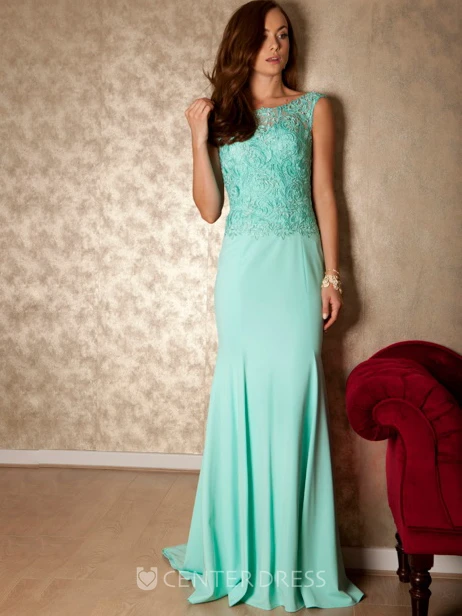 Appliqued Sleeveless Scoop Neck Chiffon Prom Dress With Brush Train