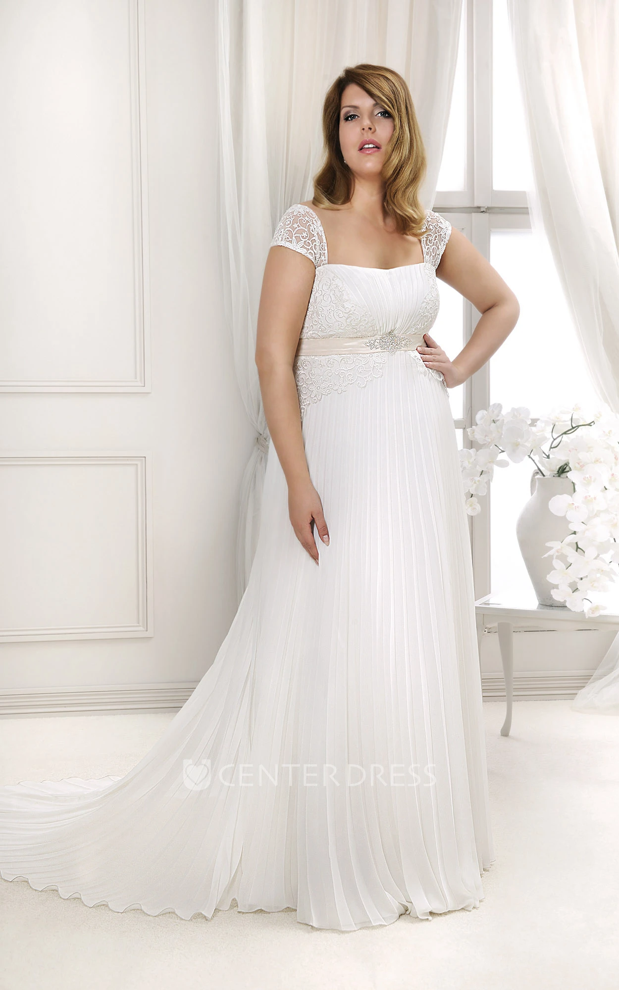 Strapped Lace Sheath Dress With Pleated And Brush Train