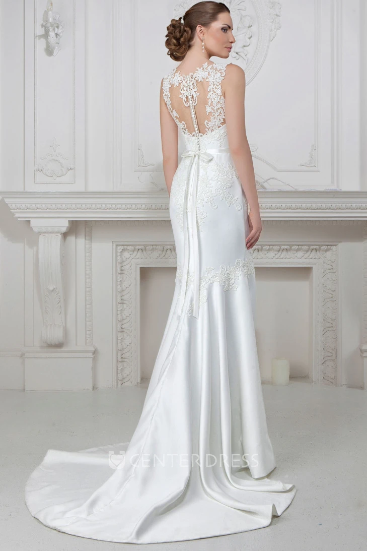 Sheath Appliqued Sleeveless Maxi Jewel-Neck Satin Wedding Dress With Bow
