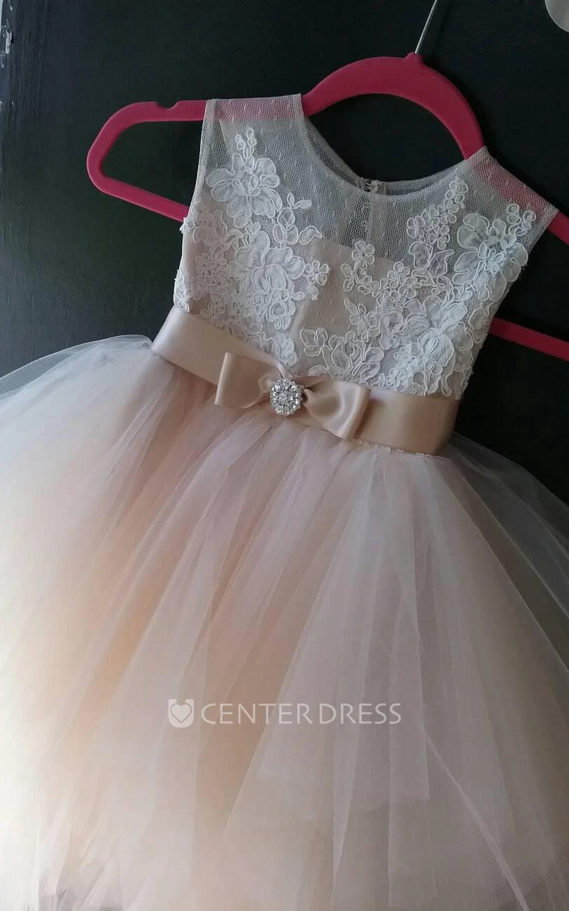 Beautiful Tea-length Tulle Dress With Bow Sash Ribbon
