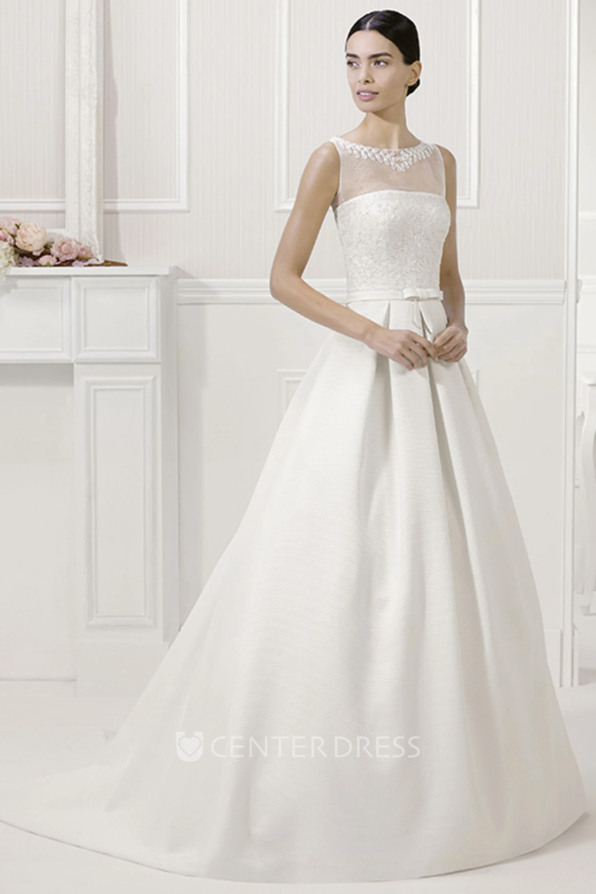 Leaf-Applique Neck Taffeta Bridal Gown With Belt