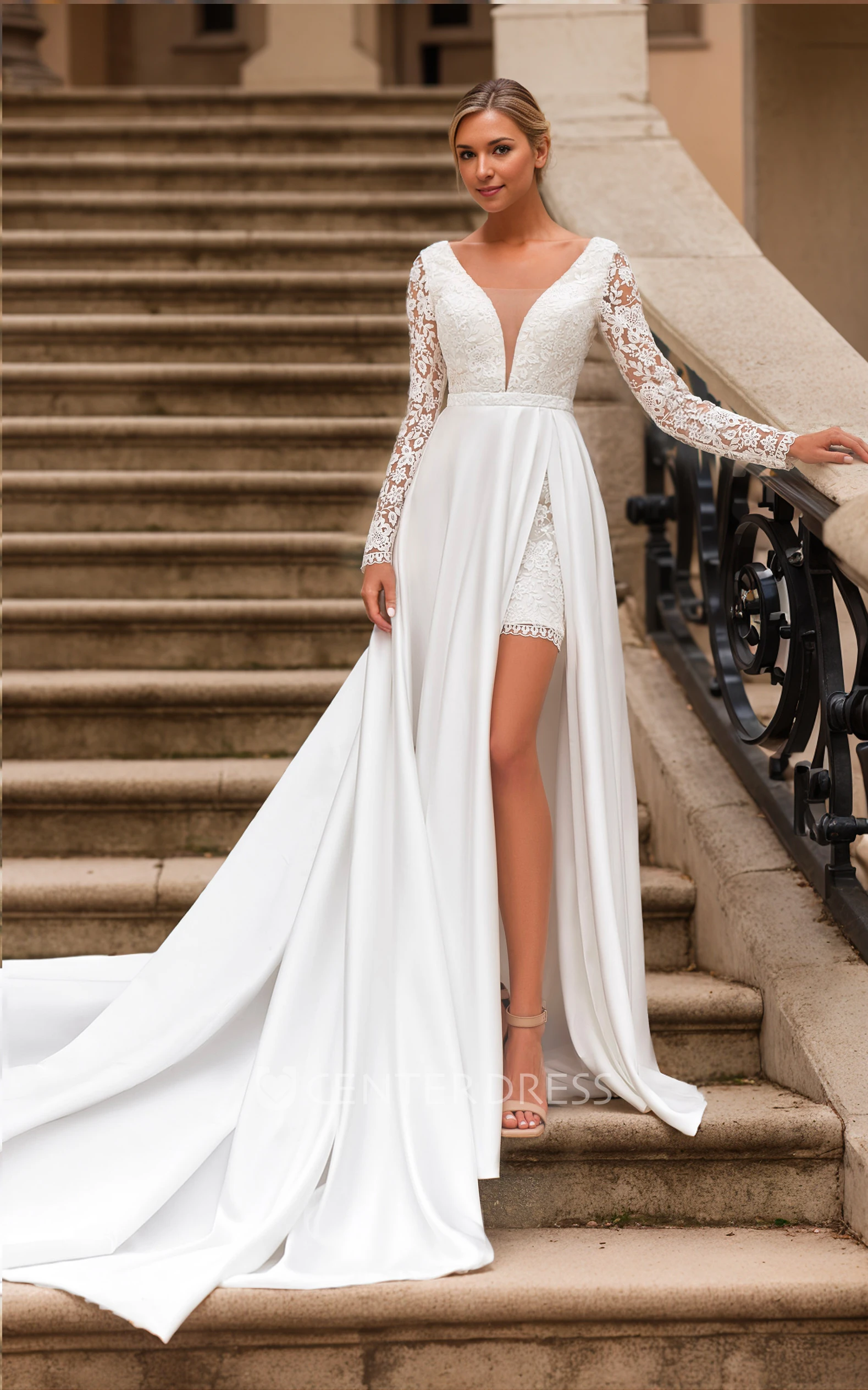 Elegant Vintage A-Line Boho Lace Detachable Train Short Winter Wedding Dress Romantic Elopement Illusion Long Sleeve Appliques Bridal Gown