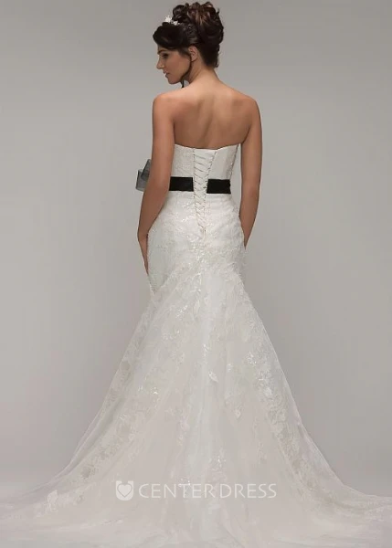 Sheath Long Sweetheart Lace Wedding Dress With Appliques And Corset Back