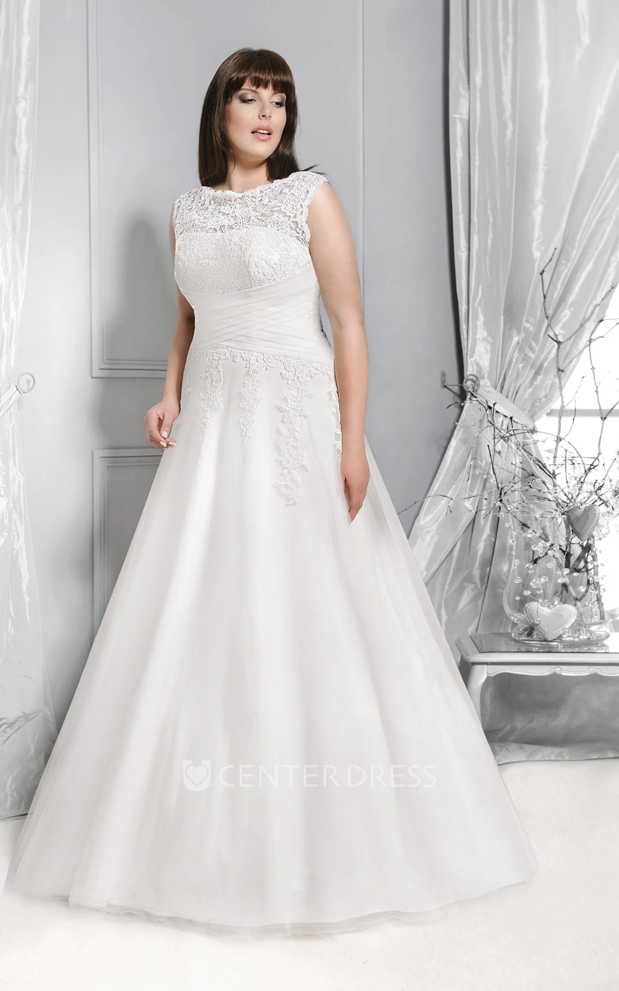 High-Neck Sleeveless Lace A-Line Dress With Ruched Waist