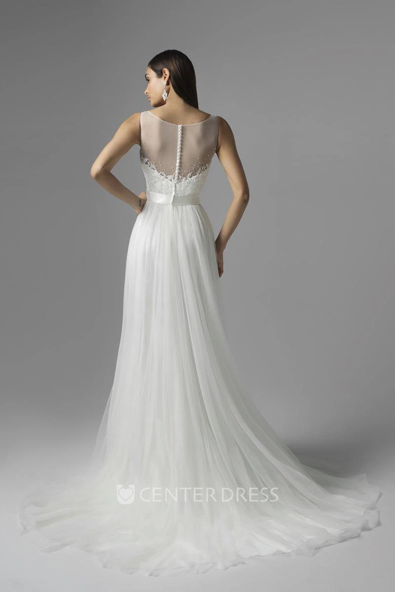 A-Line Scoop Appliqued Sleeveless Floor-Length Tulle Wedding Dress With Waist Jewellery And Pleats