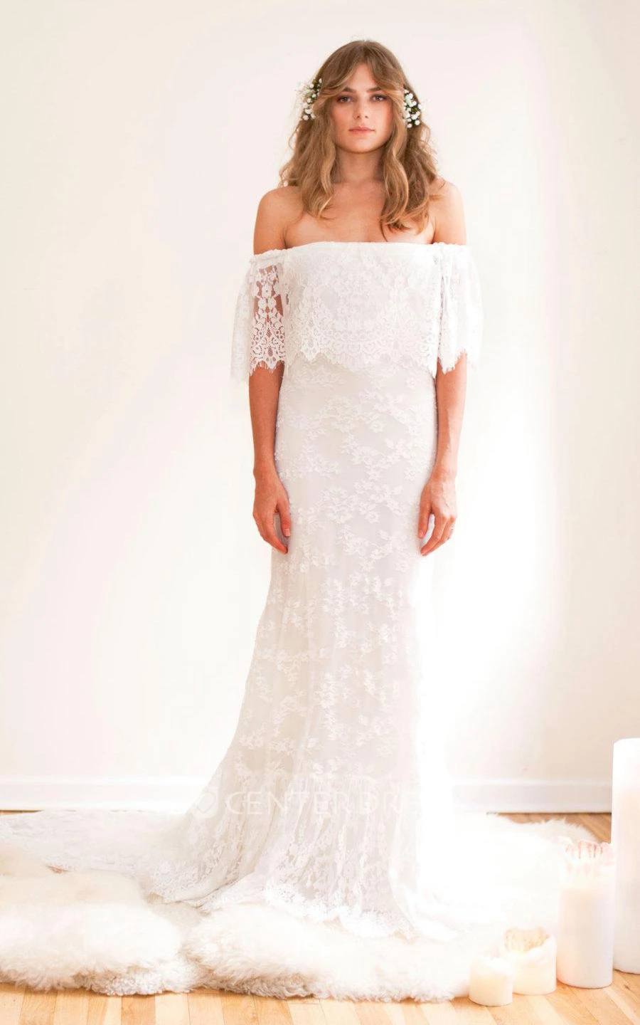 Boho Off-Shoulder Sheath Scalloped Lace Winter Wedding Dress With Long Train