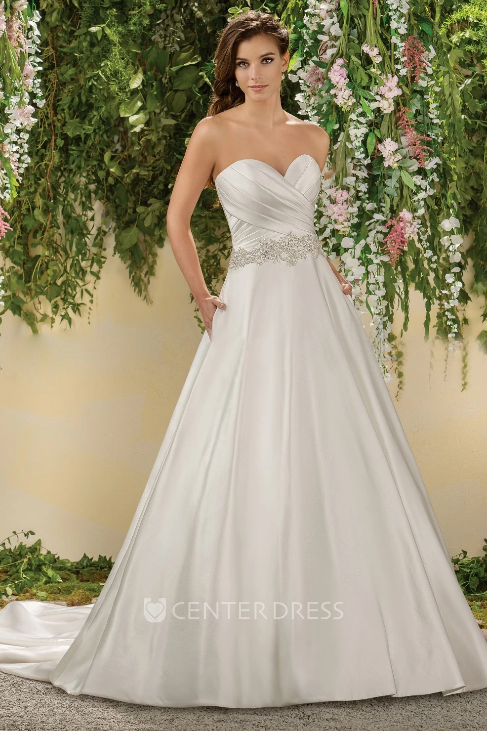 Sweetheart Criss-Crossed A-Line Gown With Pockets Detail