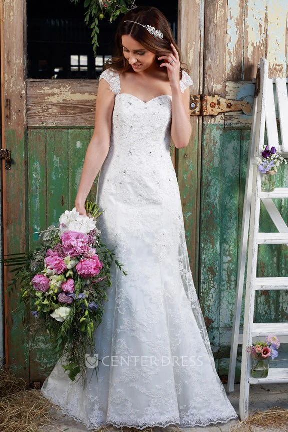 Sweetheart Cap-Sleeve Appliqued Lace Wedding Dress With Beading And Lace Up