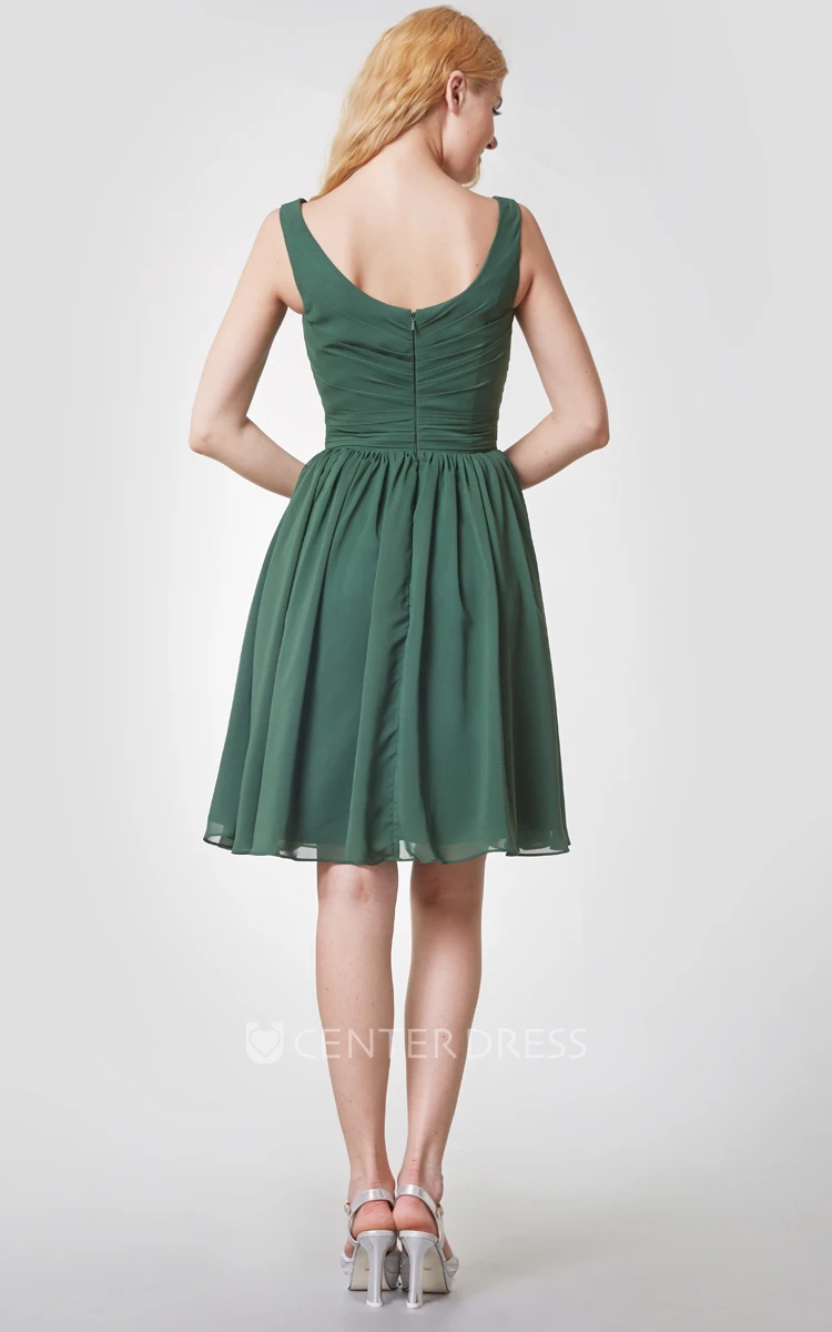 Scoop Neckline Sleeveless Knee Length Chiffon Bridesmaid Dress With Ruching