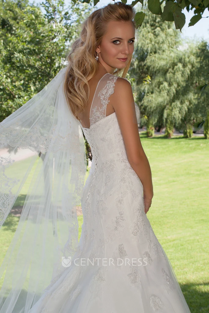 Trumpet Appliqued Floor-Length Scoop Sleeveless Wedding Dress With Corset Back And Court Train