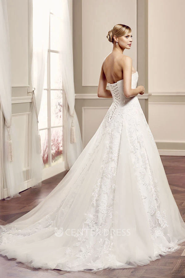 Ball-Gown Strapless Sleeveless Long Appliqued Lace Wedding Dress With Corset Back And Broach