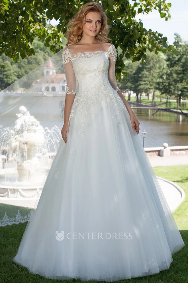 Ball Gown Long Short-Sleeve Square-Neck Tulle Wedding Dress With Appliques And Corset Back