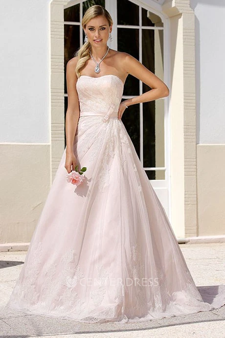 Maxi Strapless Appliqued Tulle Wedding Dress With Sweep Train