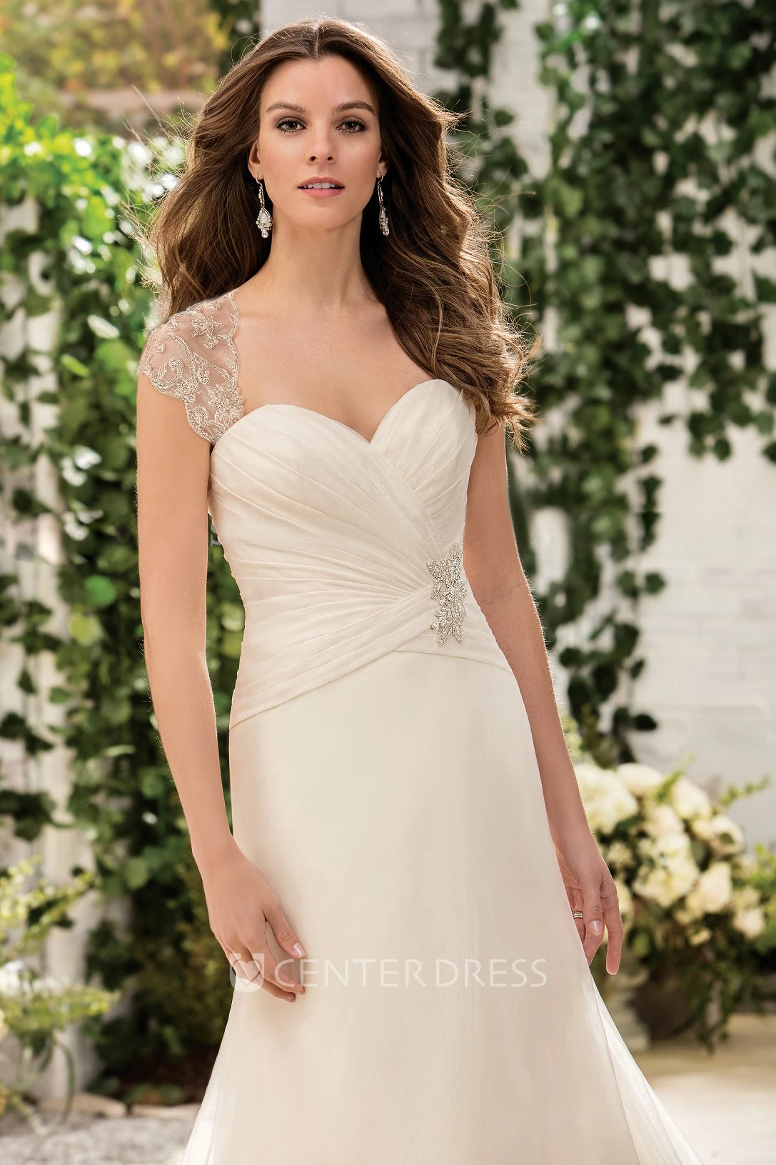 Sweetheart Trumpet Gown With Jewels And Detachable Cap Sleeves