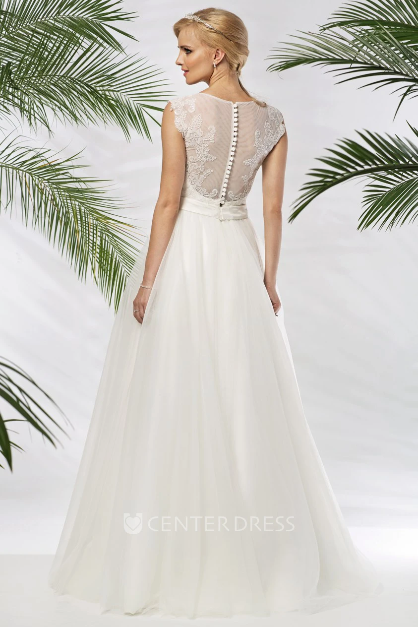 A-Line Floor-Length Sleeveless Scoop-Neck Appliqued Tulle&Satin Wedding Dress