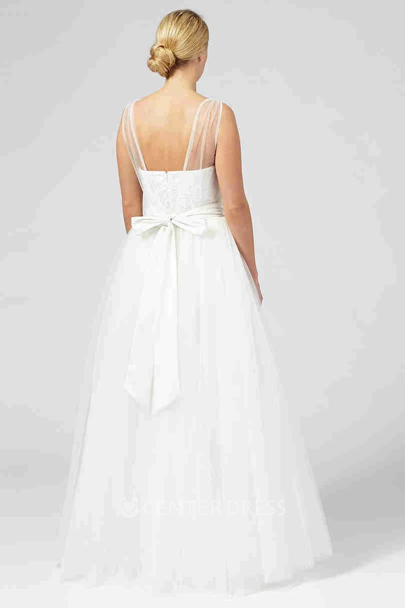 A-Line Strapped Sleeveless Bowed Floor-Length Tulle Wedding Dress With Lace