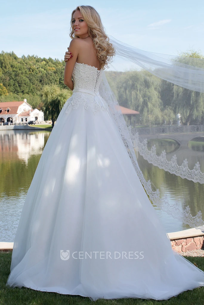 Ball Gown Jeweled Strapless Tulle Wedding Dress With Lace And Lace Up