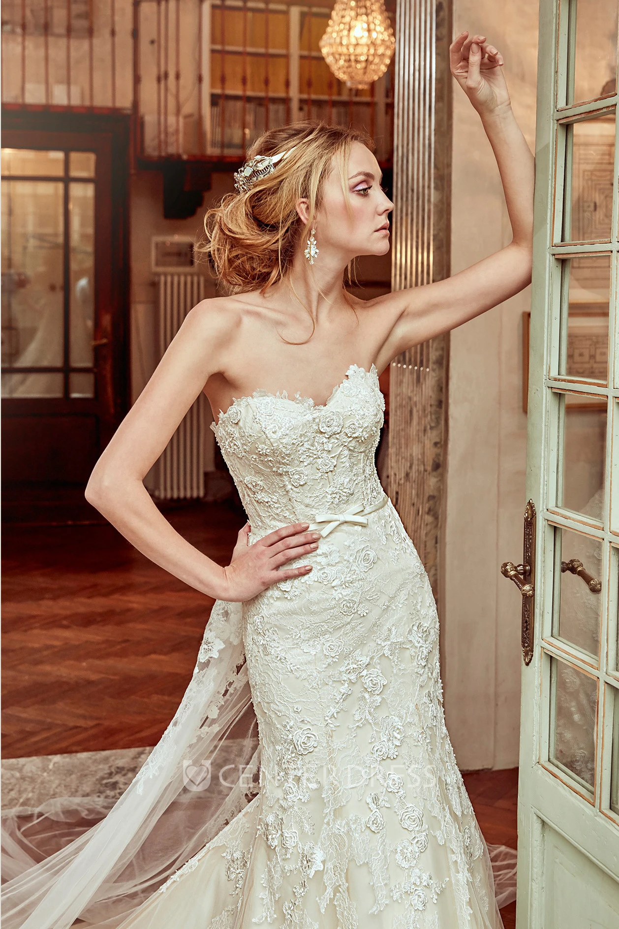 Sweetheart Mermaid Spring Wedding Dress with Lace Appliques and Satin Sash