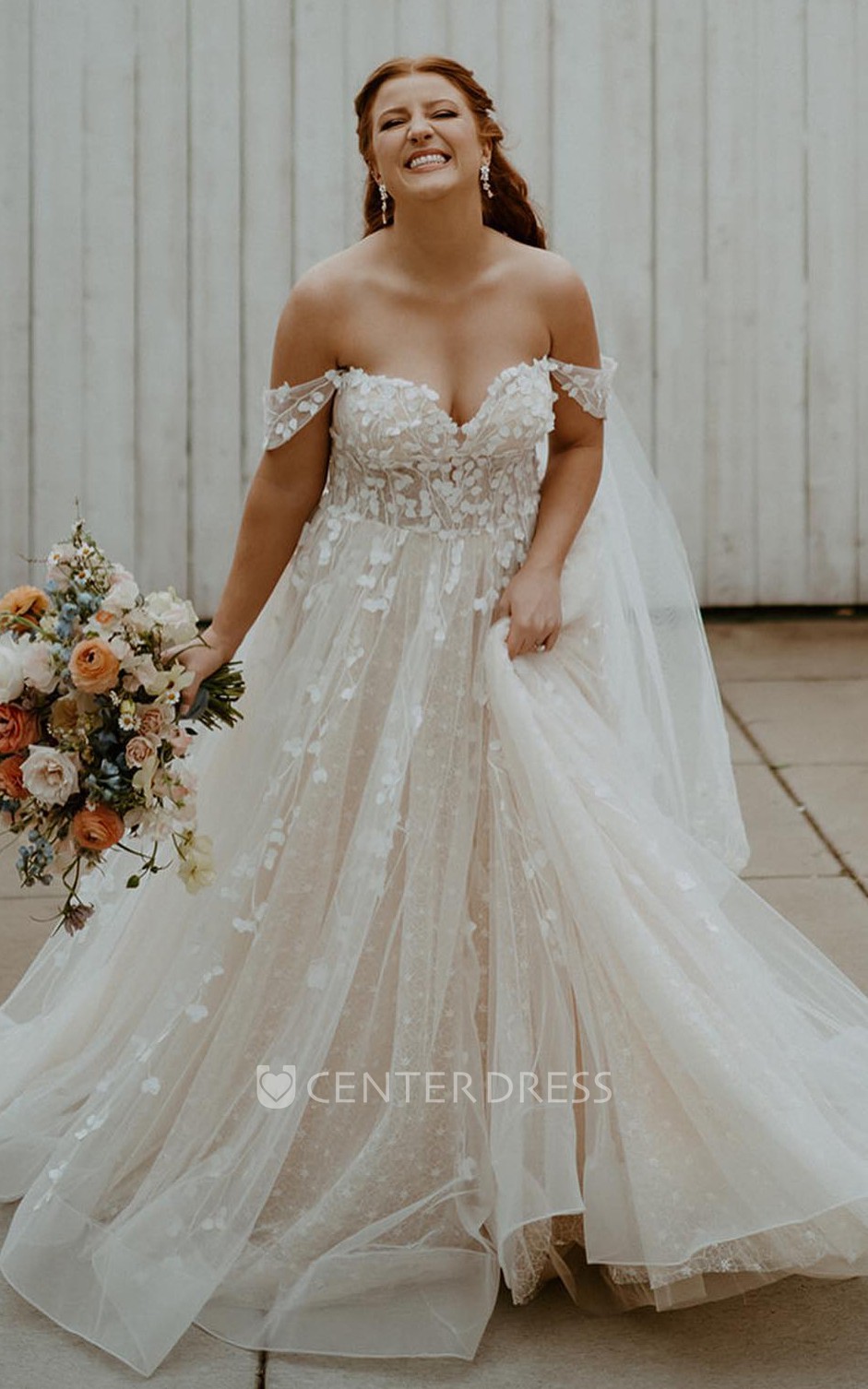 A-Line Sexy Off-the-Shoulder Romantic Multi-Layers Tulle