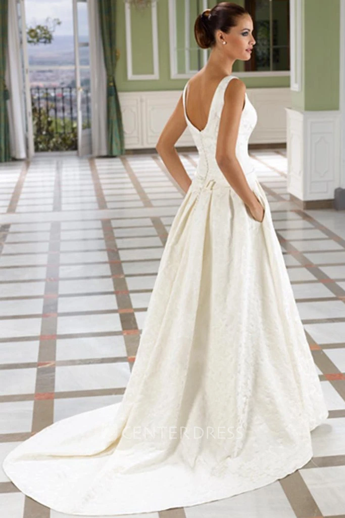 A-Line Bateau Sleeveless Maxi Bowed Lace Wedding Dress With Court Train And Low-V Back