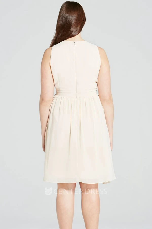 Short Ruched Scoop Neck Sleeveless Chiffon Bridesmaid Dress With Beading