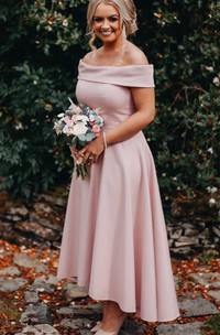 A Line Off-the-shoulder Sleeveless Satin Simple Bridesmaid Dress with Pleats