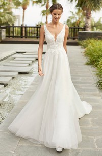 Sexy Sleeveless Lace Tulle Plunging Neckline With Cathedral Train A-line Wedding Dress