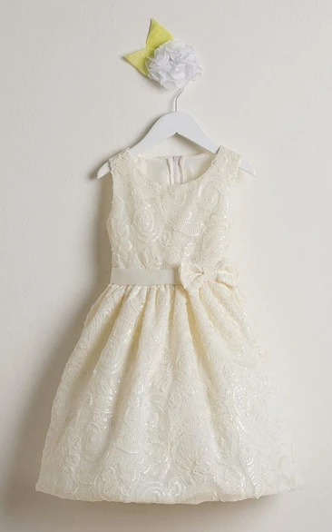 Embroideried Knee-Length Tiered Bowed Sequins&Satin Flower Girl Dress With Sash