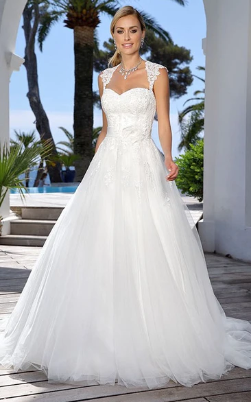Long Queen Anne Appliqued Tulle Wedding Dress With Keyhole