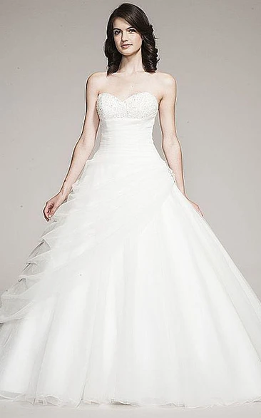 Ball Gown Beaded Sleeveless Floor-Length Sweetheart Tulle Wedding Dress With Pick Up