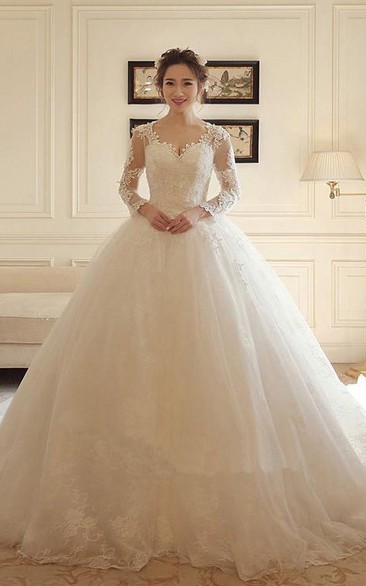 Elegant Lace and Tulle Scalloped Ball Gown Wedding Dress with Illusion Back