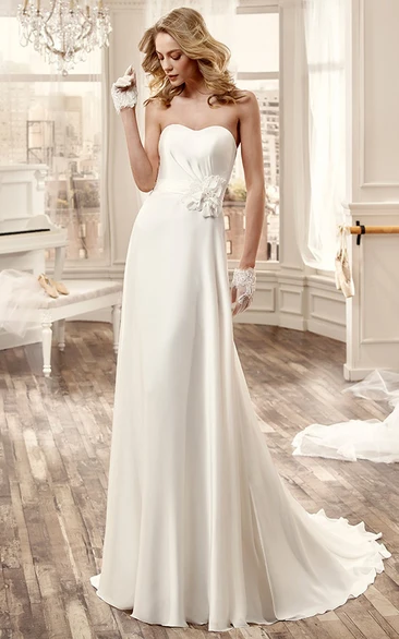 Strapless Long Chiffon Wedding Dress With Side Floral Decoration