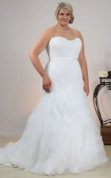 Trumpet Ruffled Long Strapless Tulle Plus Size Wedding Dress With Appliques And Sash